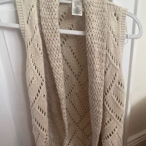 Max Studio kids size L sleeveless cardigan.